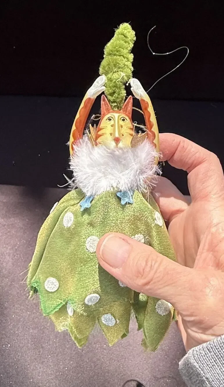 Krinkles CAT holding CHRISTMAS TREE Ornament Patience Brewster Blown Glass K1